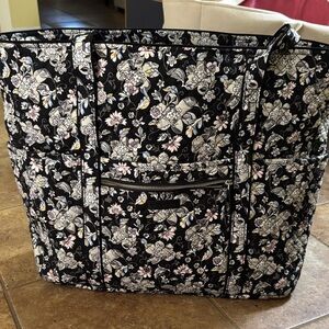 Vera Bradley Black and White Floral Tote. Authentic great big tote bag